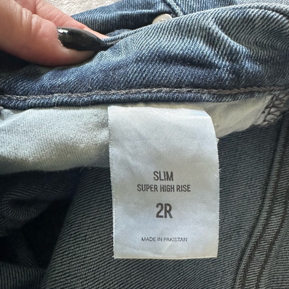 Express Super High Rise Straight Jeans sz 2 - Picture 4 of 4